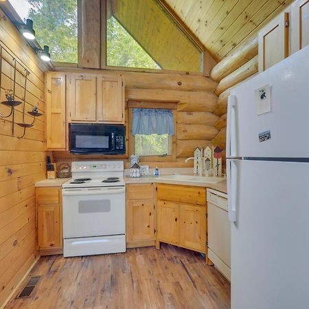 Gatlinburg Cabin With Hot Tub About 11 Miles To Downtown Екстер'єр фото