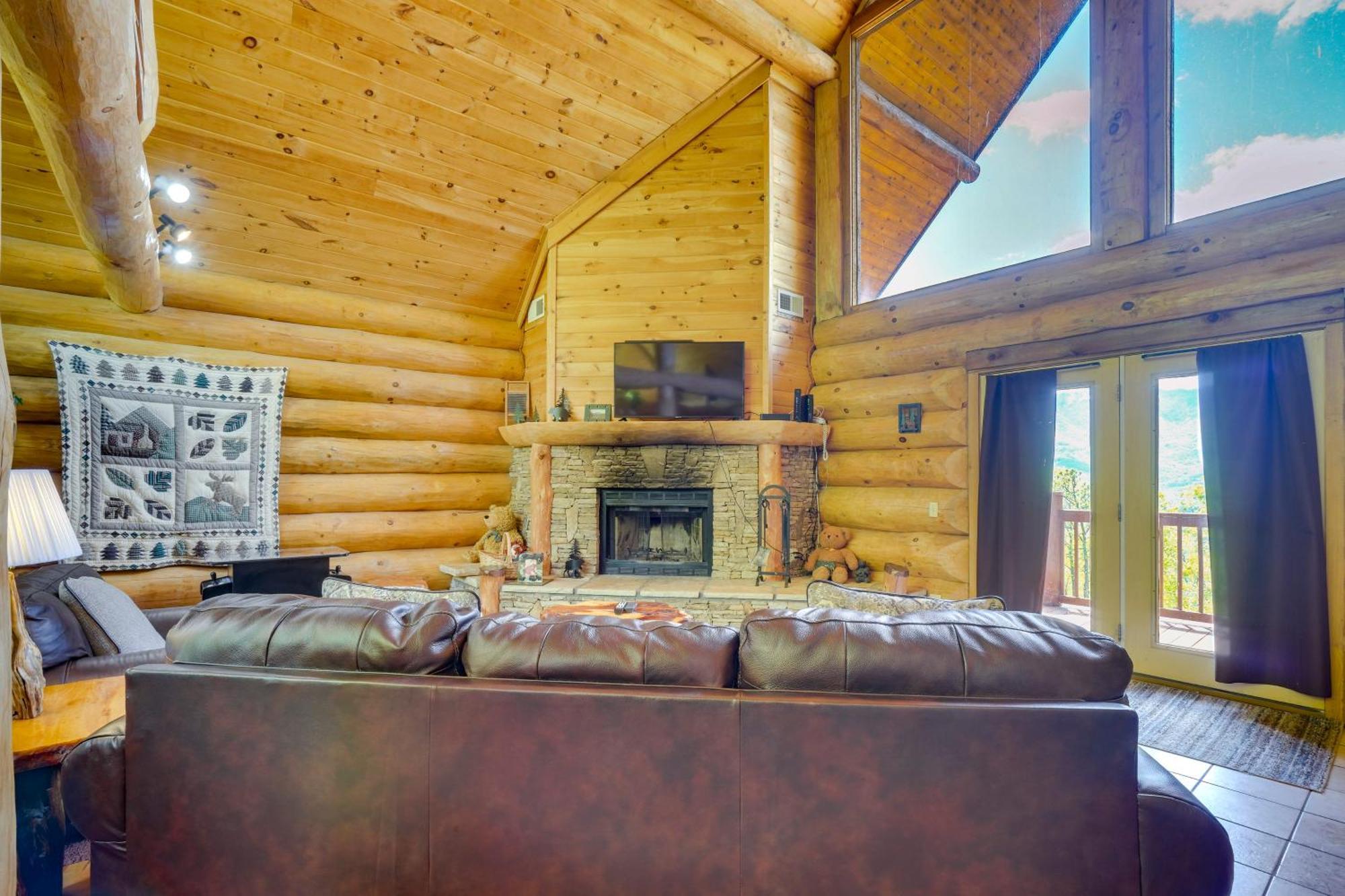 Gatlinburg Cabin With Hot Tub About 11 Miles To Downtown Екстер'єр фото